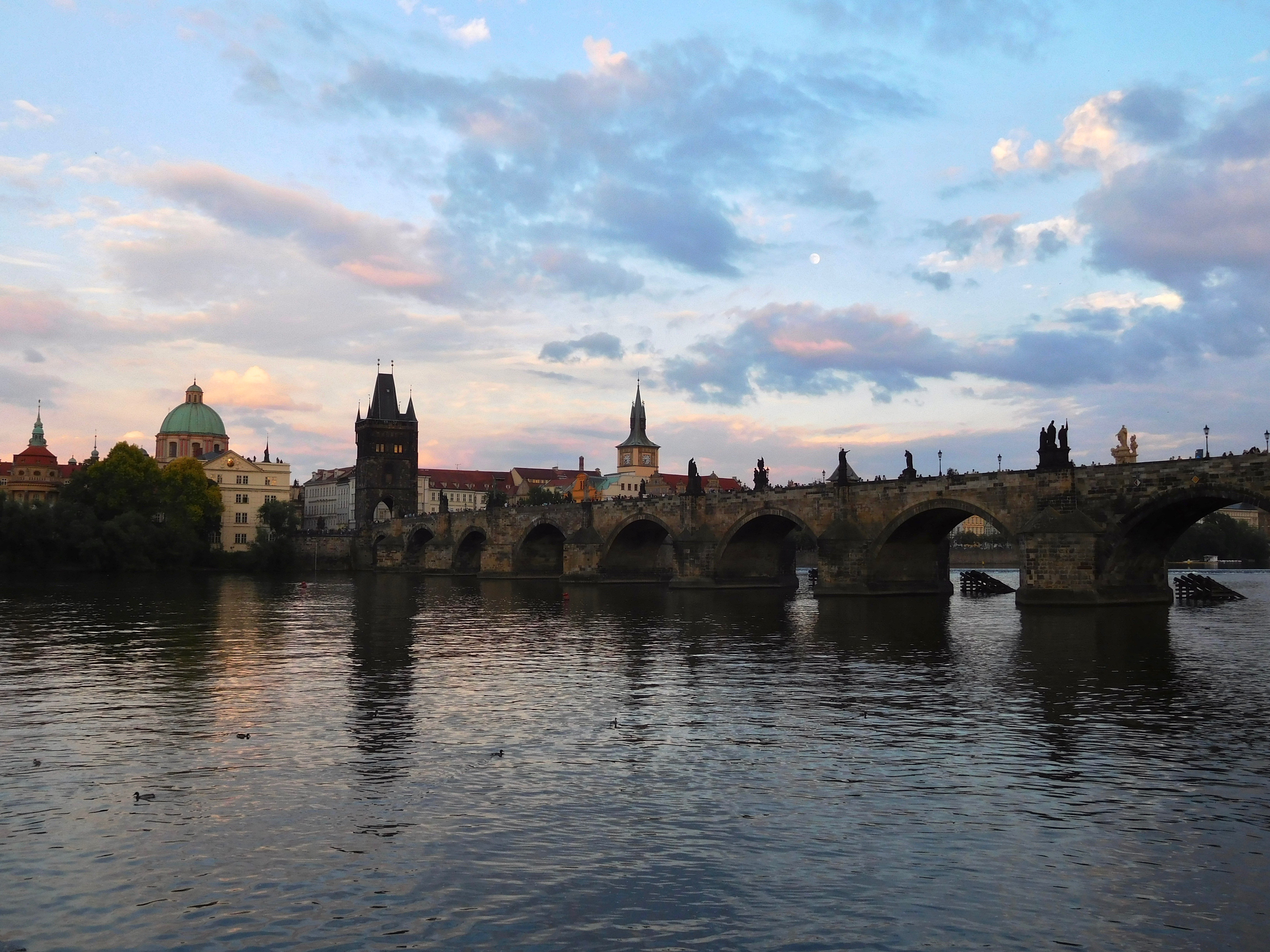 PragueCharlesBridge.jpg