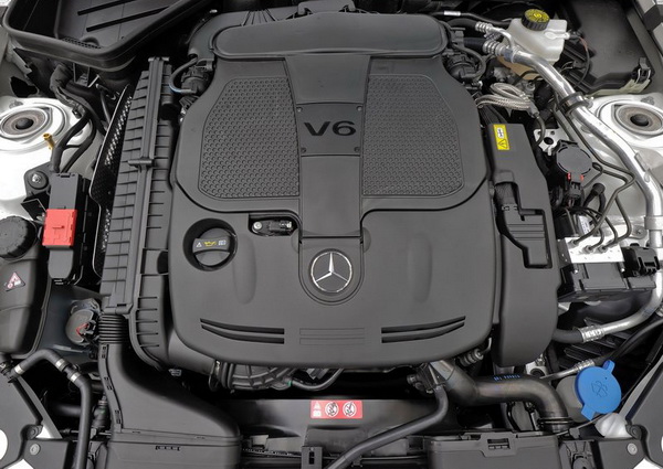 MercedesEngine2012.jpg